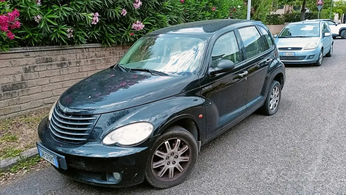 Usata Chrysler PT Cruiser Touring 116 CV (85 kW) 2007 Nero Station wagon