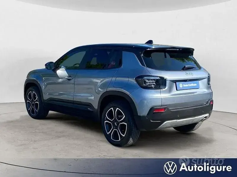 Usata Jeep Avenger Summit 101 CV (74 kW) 2024 Grigio SUV