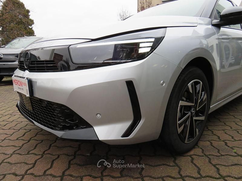 Usata Opel Corsa 101 CV (74 kW) 2025 Grigio Utilitaria
