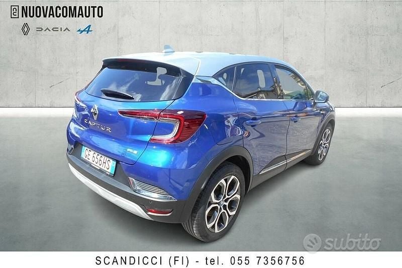 Usata Renault Captur Intens 160 CV (117 kW) 2021 Blu SUV