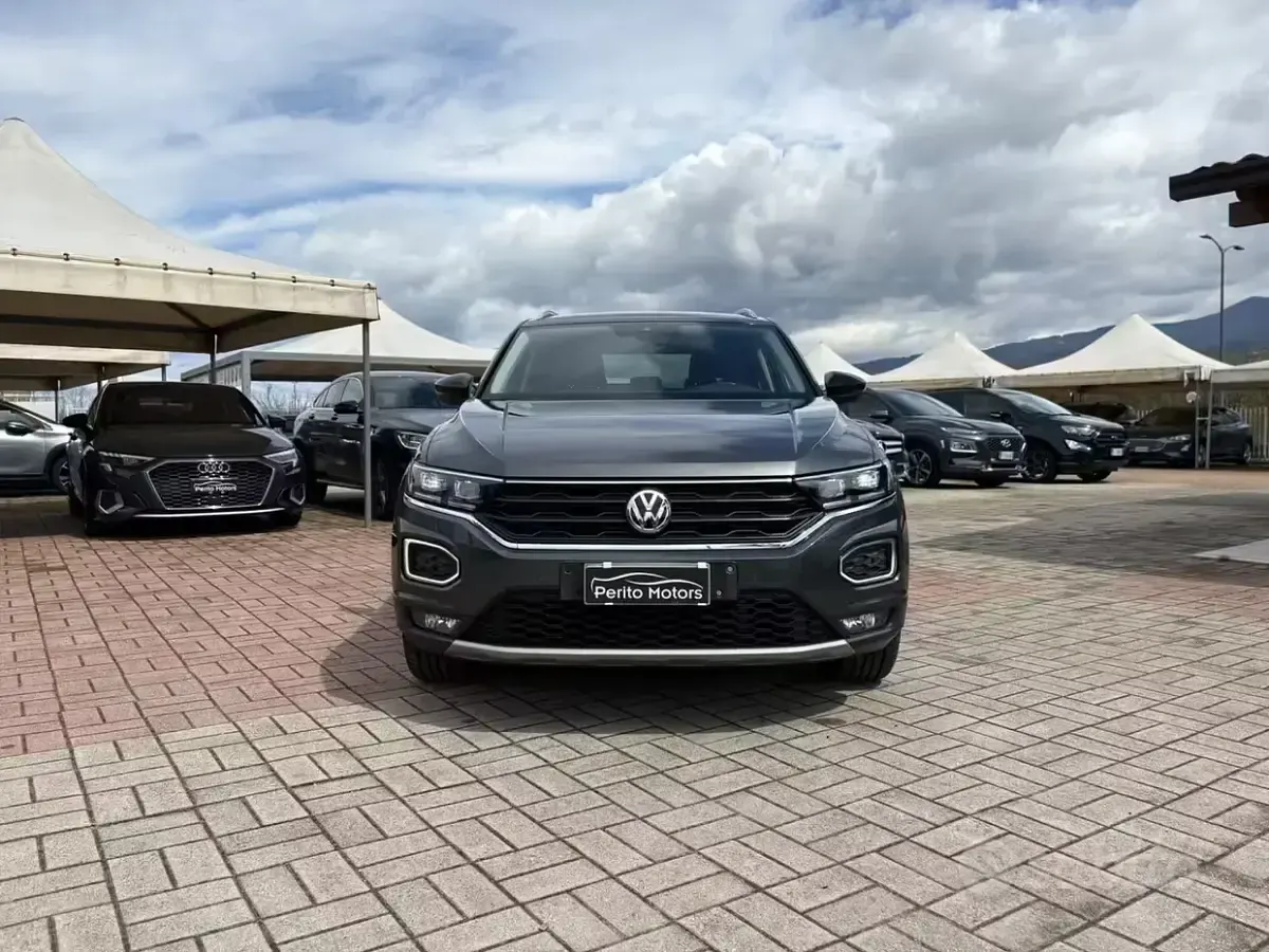Usata VW T-Roc Advance 116 CV (85 kW) 2019 Grigio SUV