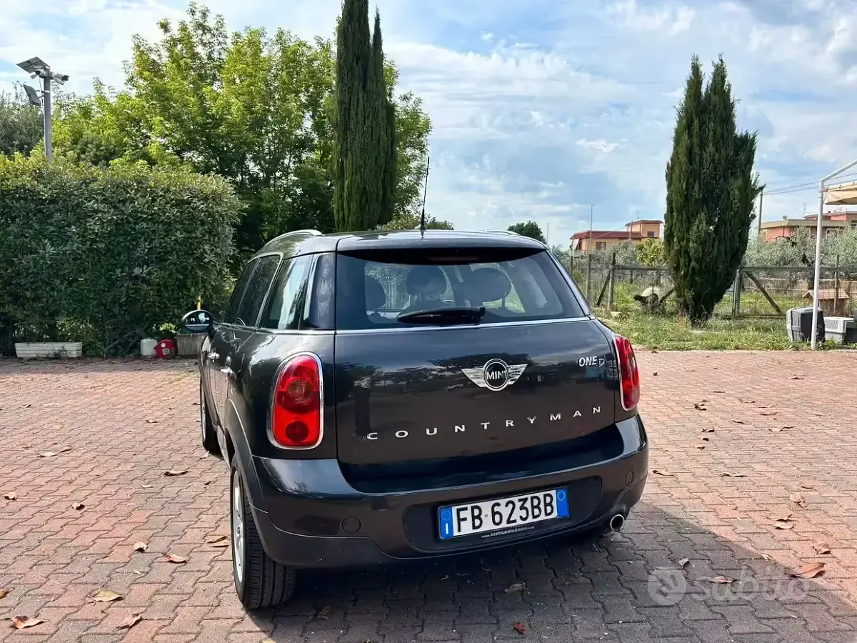 Usata Mini One D Countryman 90 CV (66 kW) 2015 Verde SUV