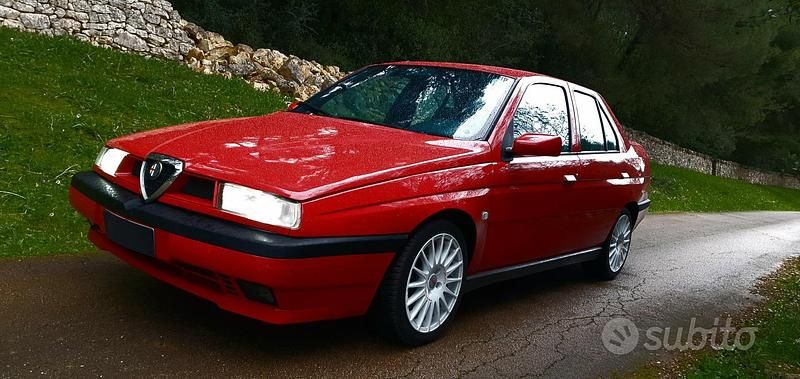 Usata Alfa Romeo 155 150 CV (110 kW) 1997 Rosso Berlina