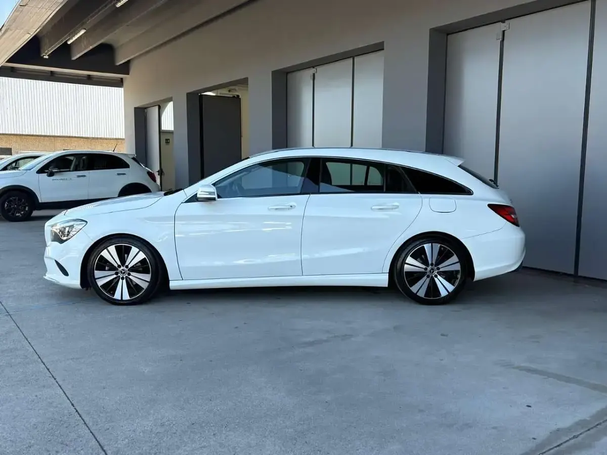 Usata Mercedes CLA200 136 CV (100 kW) 2019 Bianco Coupé