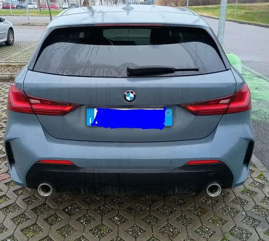 Usata BMW 118 M Sport 150 CV (110 kW) 2023 Grigio Utilitaria