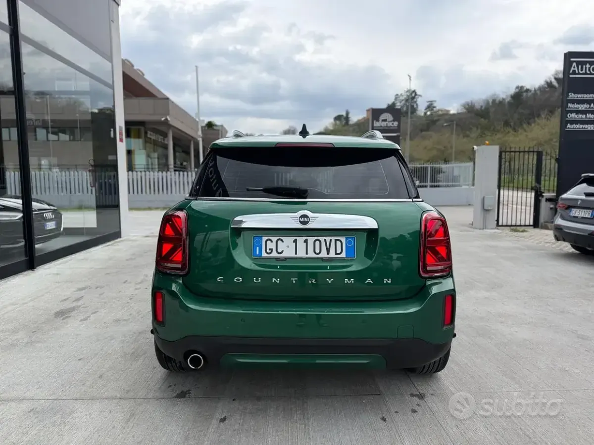 Usata Mini One D Countryman Business 116 CV (85 kW) 2020 Verde SUV