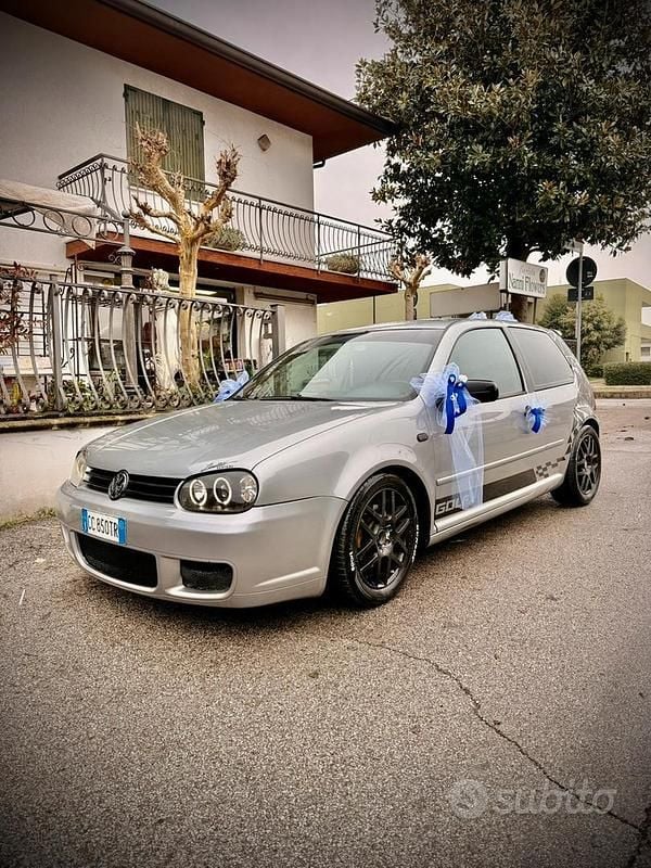 Usata VW Golf IV 130 CV (95 kW) 2002 Grigio Berlina