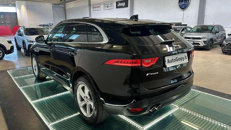 Usata Jaguar F-Pace Prestige 180 CV (132 kW) 2019 Nero SUV