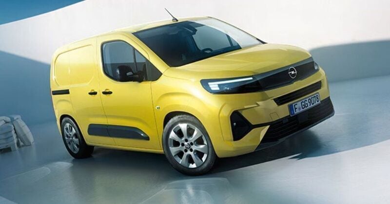 Usata Opel Combo S 102 CV (75 kW) 2024 Kaolin white Monovolume