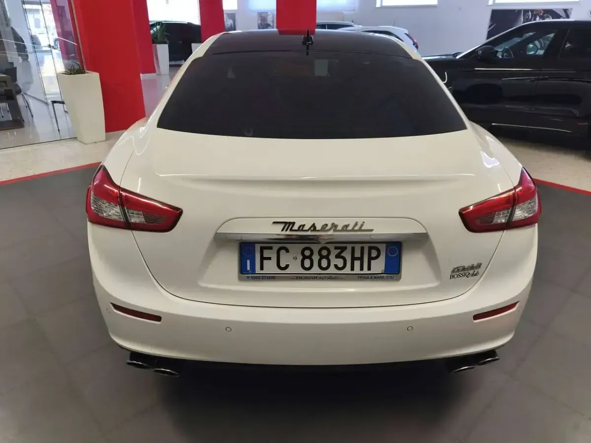 Usata Maserati Ghibli 250 CV (183 kW) 2016 Bianco Berlina