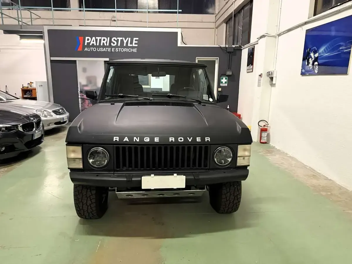 Usata Land Rover Range Rover 125 CV (91 kW) 1985 Nero SUV