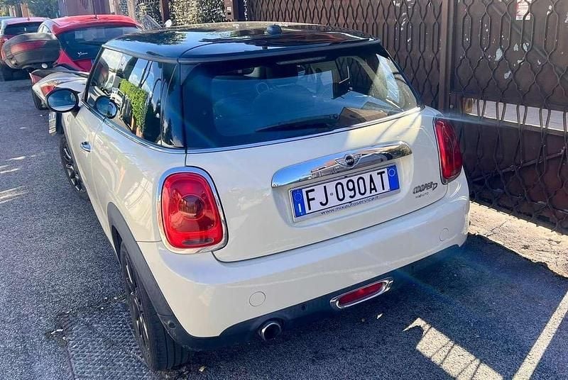 Usata Mini Cooper D Business 116 CV (85 kW) 2017 Utilitaria