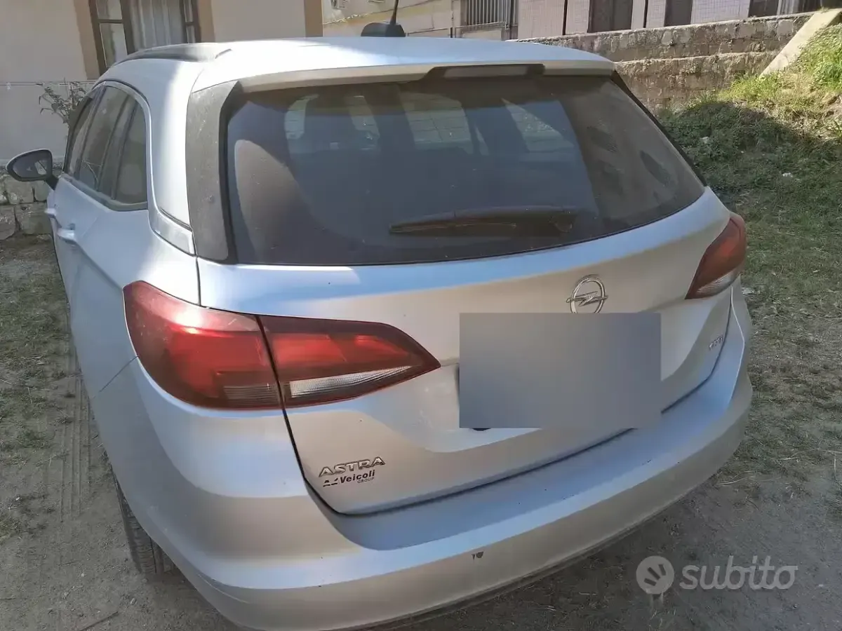 Usata Opel Astra 110 CV (80 kW) 2018 Grigio Station wagon