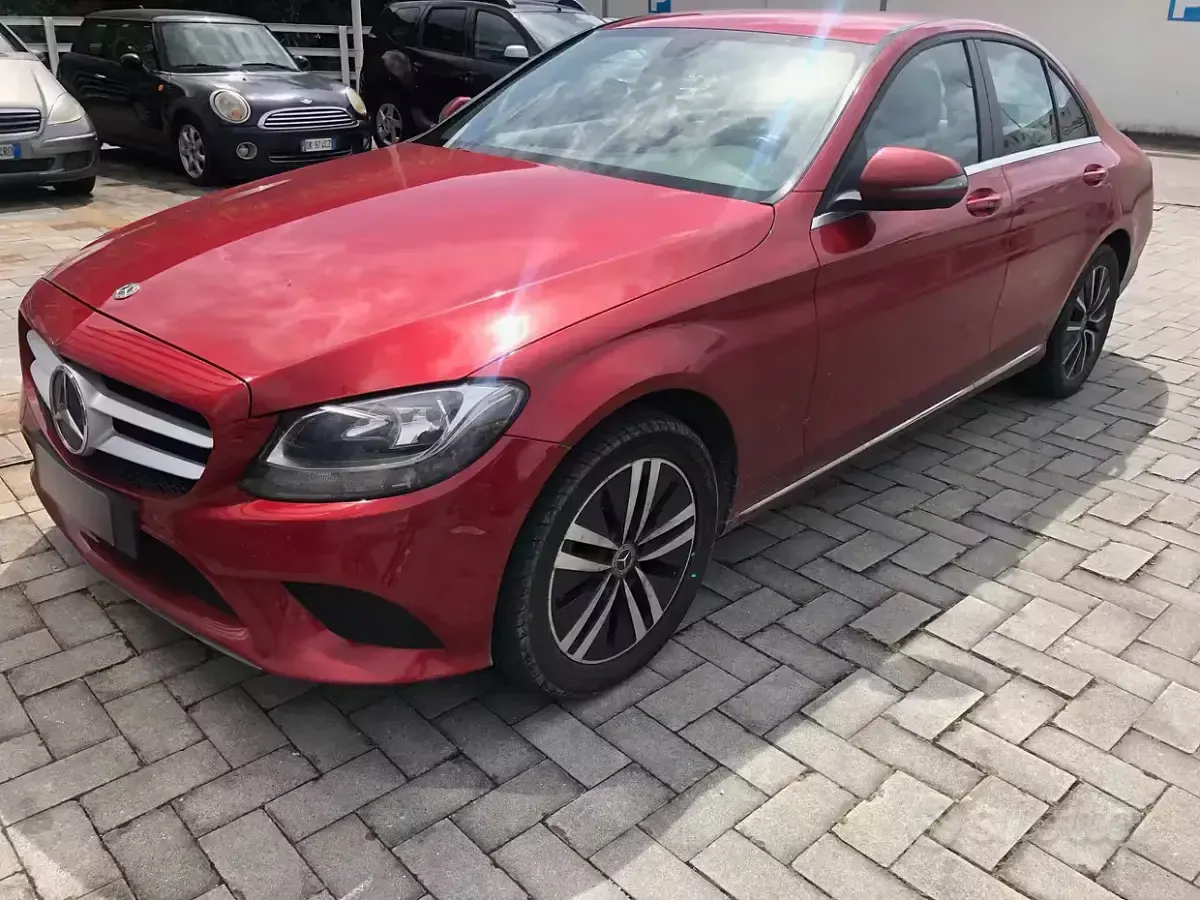 Usata Mercedes C180 Executive 122 CV (89 kW) 2019 Rosso Berlina