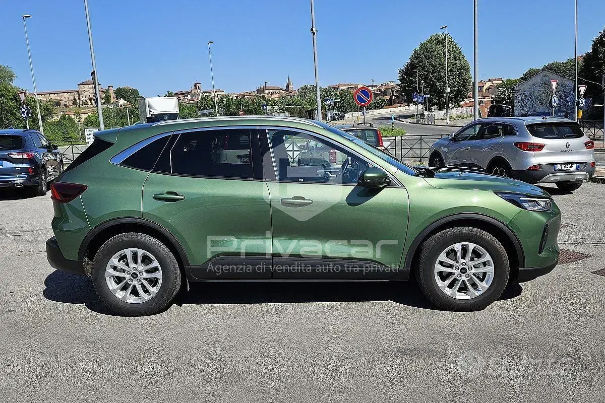 Usata Ford Kuga Active 179 CV (131 kW) 2024 Verde SUV
