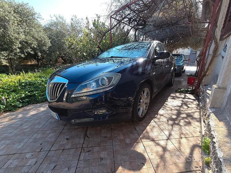 Usata Lancia Delta 165 CV (121 kW) 2009 Blu Utilitaria