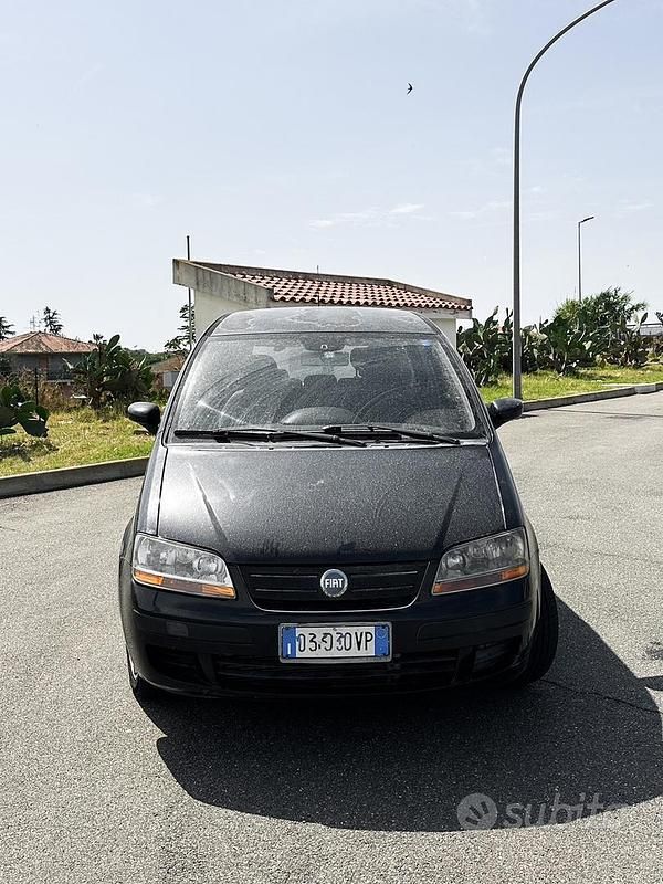 Usata Fiat Idea 70 CV (51 kW) 2005 Nero Monovolume