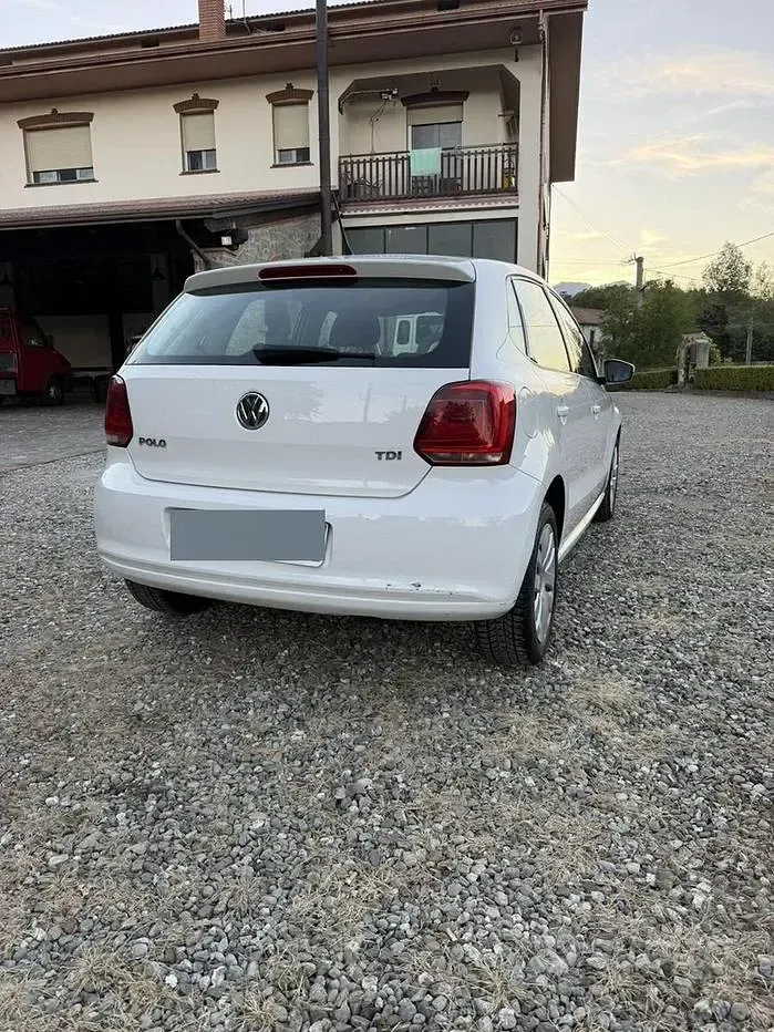 Usata VW Polo 75 CV (55 kW) 2013 Bianco Utilitaria