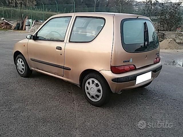 Usata Fiat Seicento 39 CV (28 kW) 1998 Grigio Utilitaria