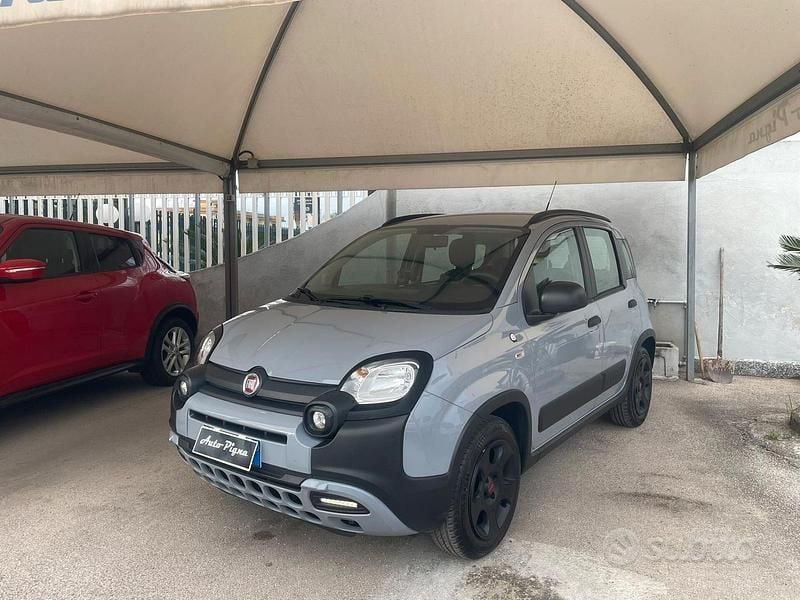 Grigio Usata 2018 Fiat Panda Cross Cross Due volumi | 8999 € (Buon prezzo) - Immagine 1/4