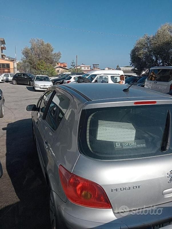 Usata Peugeot 307 90 CV (66 kW) 2005 Berlina