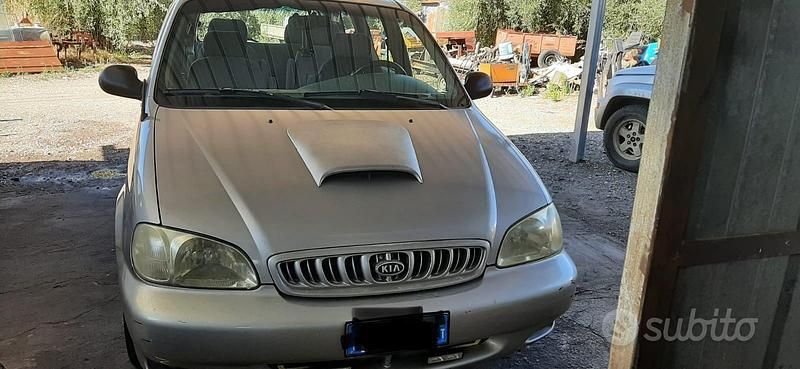 Usata Kia Carnival 2000 Grigio Monovolume