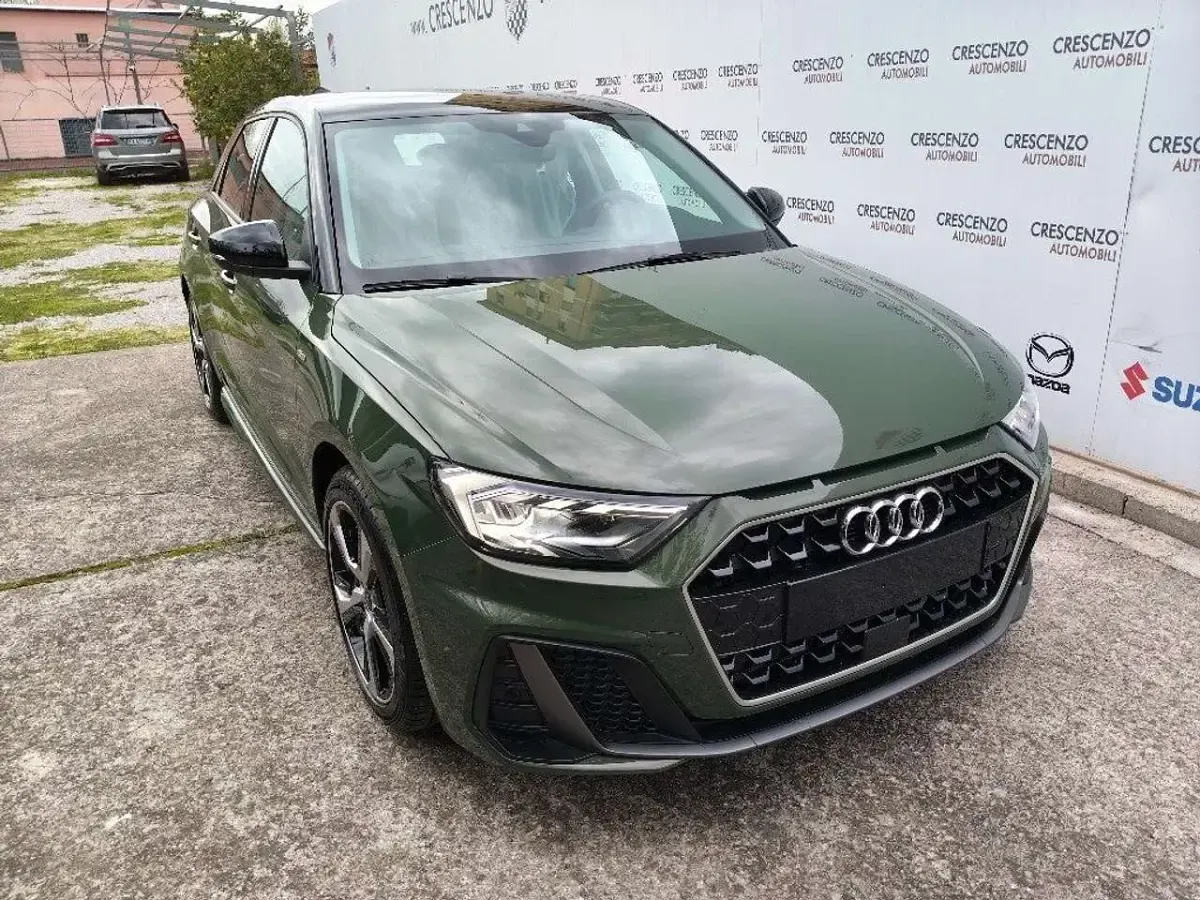 Nuova Audi A1 S-Line 116 CV (85 kW) 2026 Verde SUV