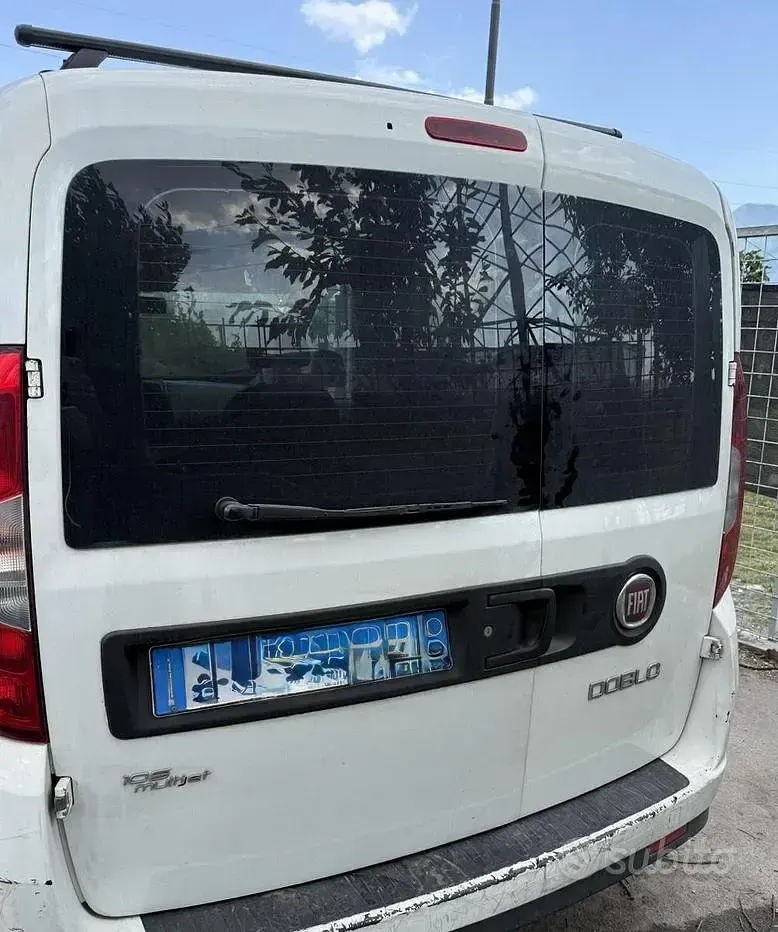 Usata Fiat Doblò 105 CV (77 kW) 2013 Monovolume