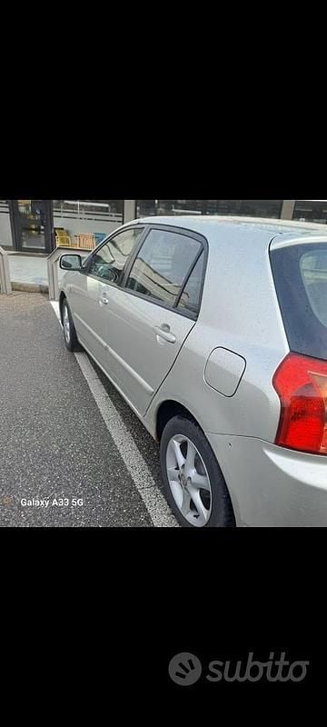 Usata Toyota Corolla 116 CV (85 kW) 2005 Grigio Berlina