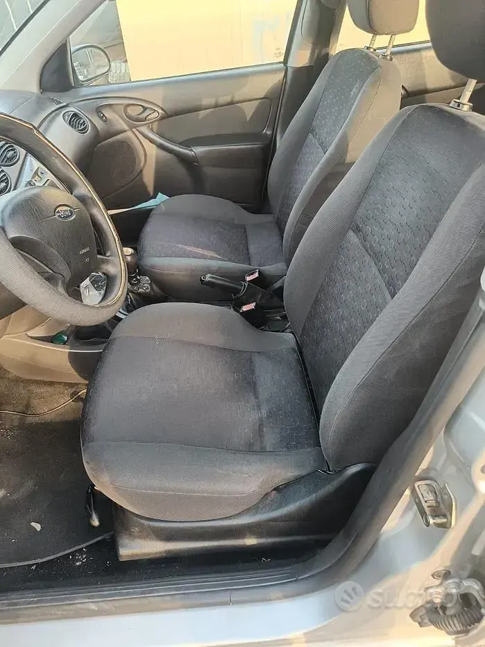 Usata Ford Focus 100 CV (73 kW) 2002 Station wagon