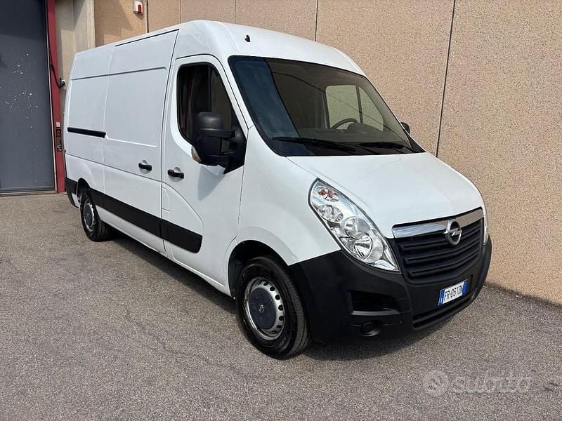 Usata Opel Movano 131 CV (96 kW) 2018 Bianco Monovolume