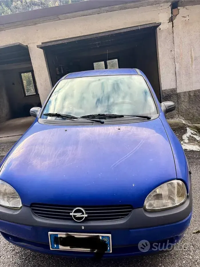 Usata Opel Corsa 60 CV (44 kW) 1999 Blu Utilitaria