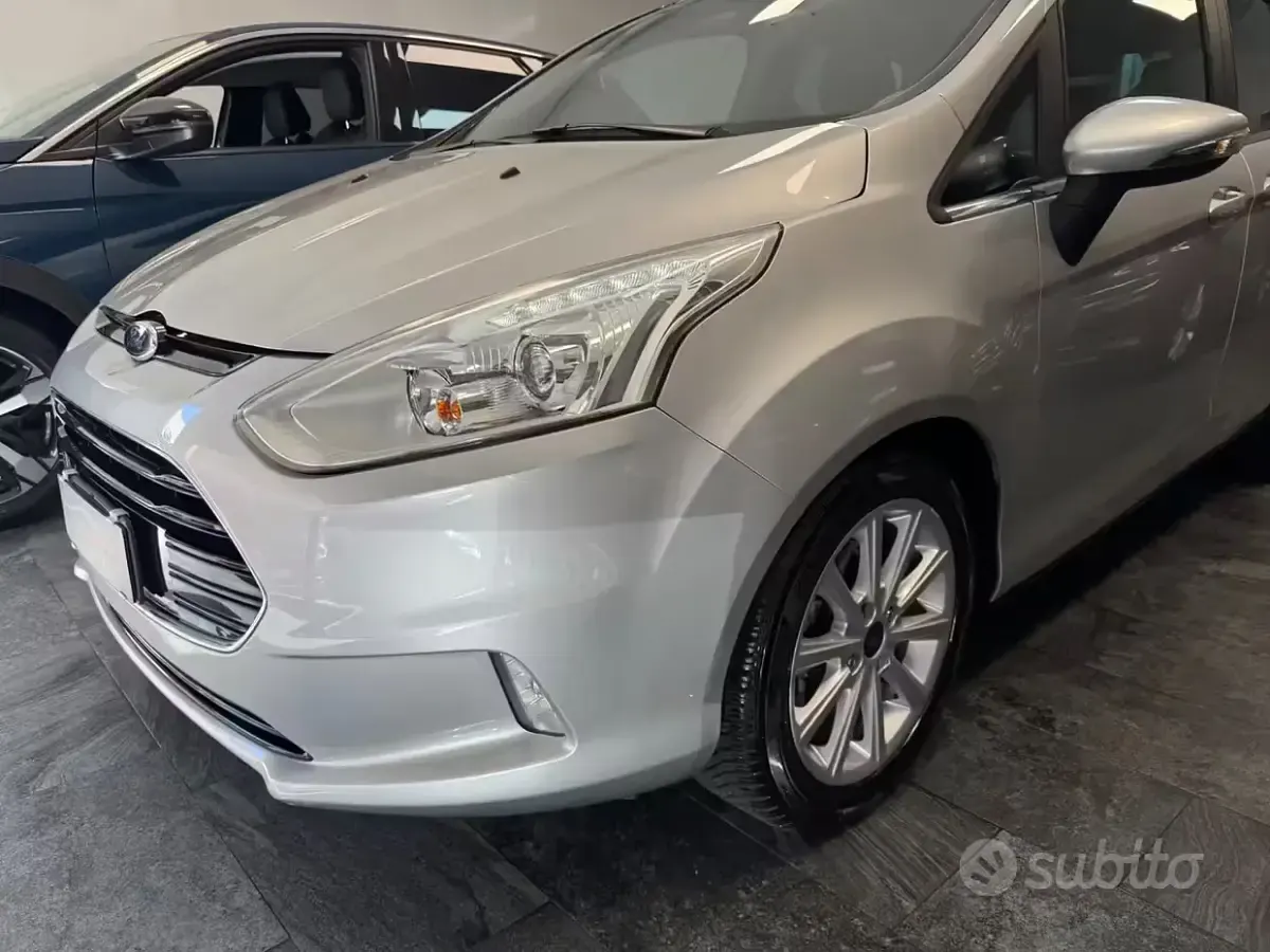 Usata Ford B-MAX Titanium 75 CV (55 kW) 2017 Grigio Monovolume