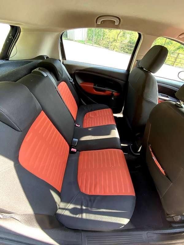 Usata Fiat Grande Punto Active 77 CV (56 kW) 2006 Utilitaria