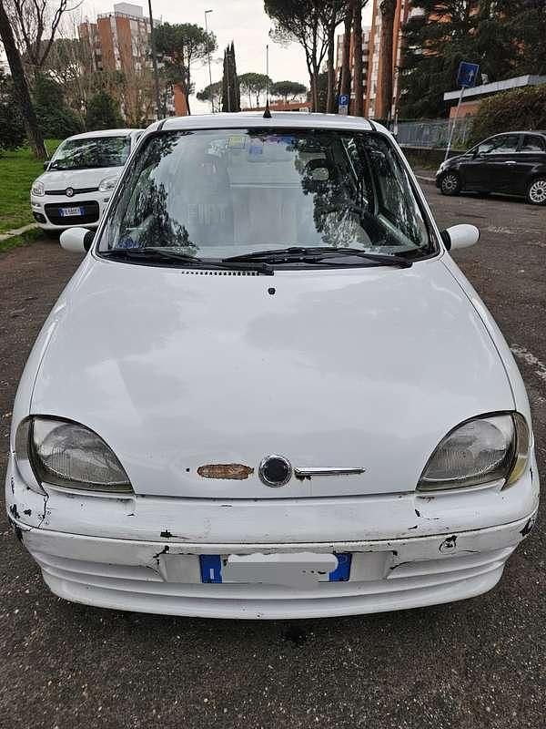 Usata Fiat 600 54 CV (39 kW) 2006 Utilitaria