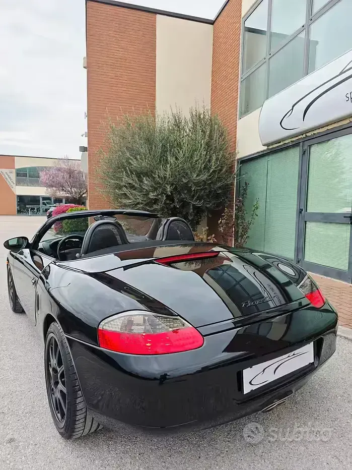 Usata Porsche Boxster 204 CV (150 kW) 1997 Nero Cabrio