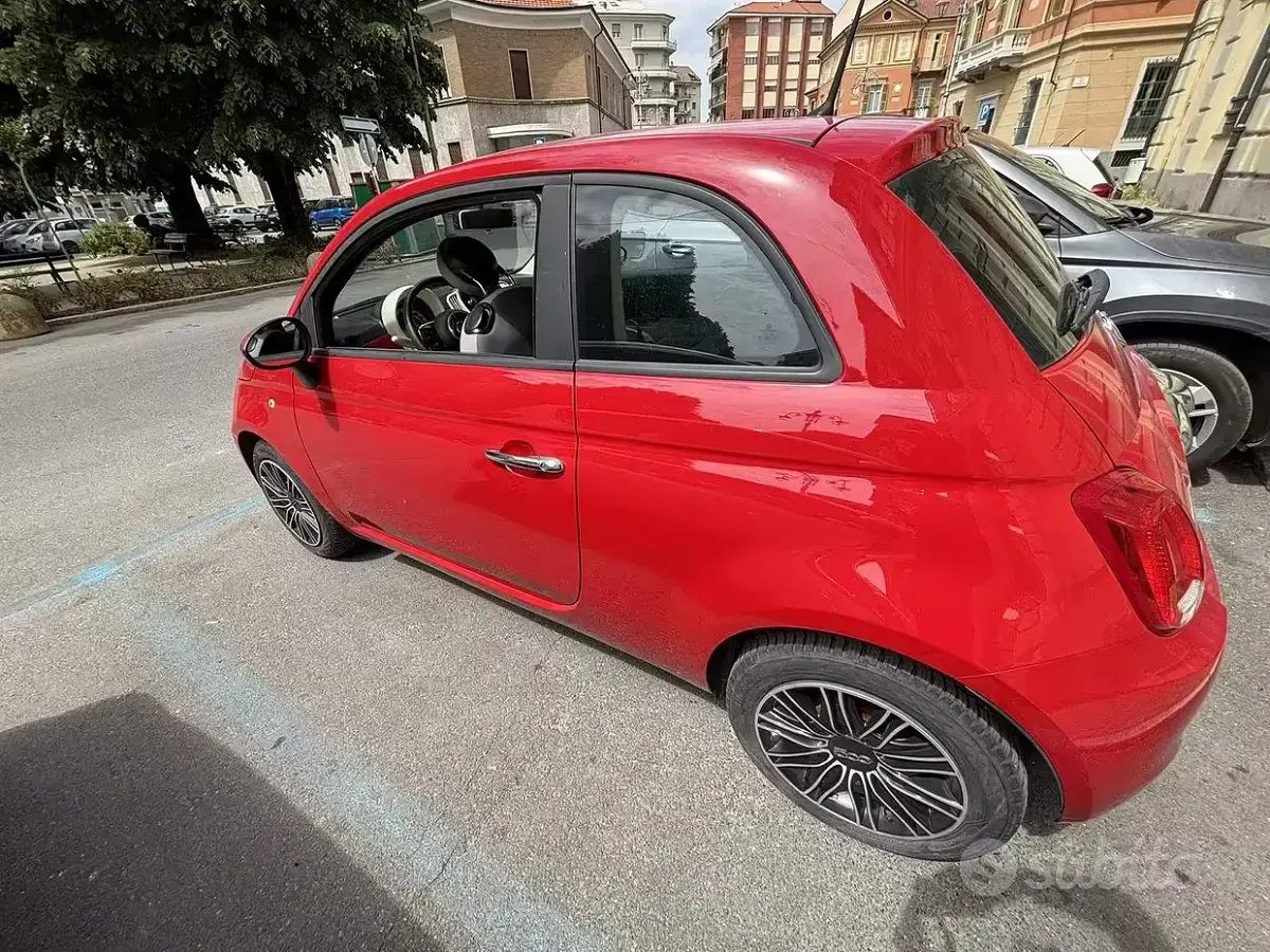 Usata Fiat 500 69 CV (50 kW) 2019 Rosso Berlina