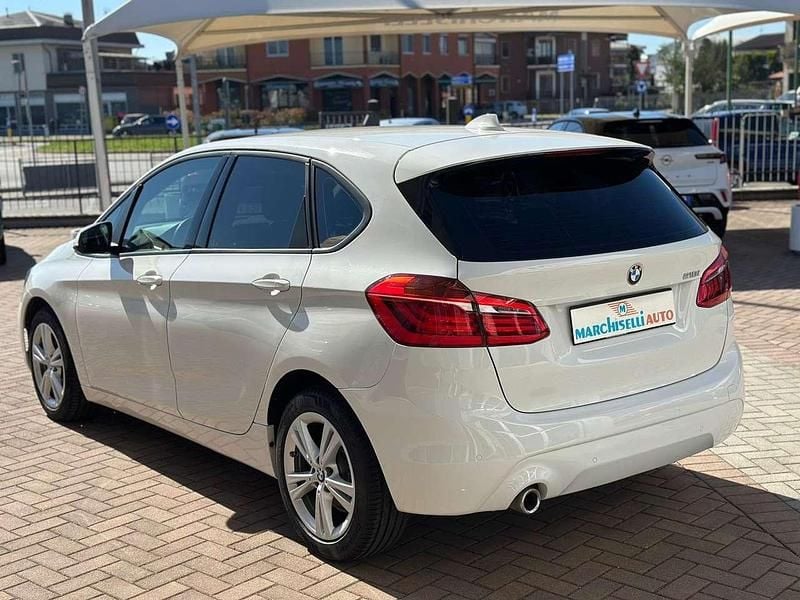 Usata BMW 218 Active Tourer Sport Line 140 CV (102 kW) 2020 Bianco Monovolume