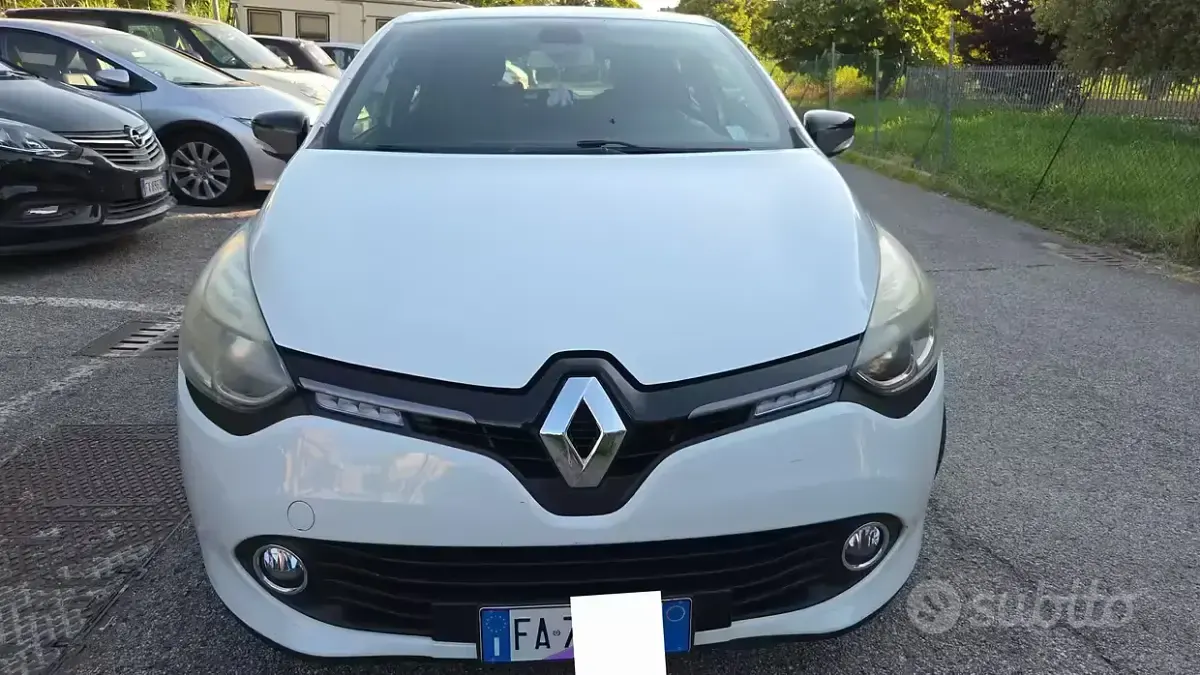 Usata Renault Clio 90 CV (66 kW) 2015 Bianco Utilitaria