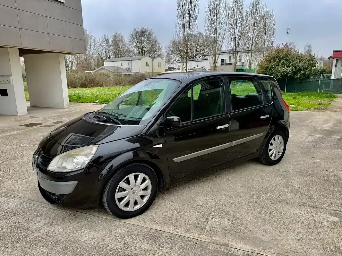 Usata Renault Scenic E-Tech 150 CV (110 kW) 2006 Nero Monovolume