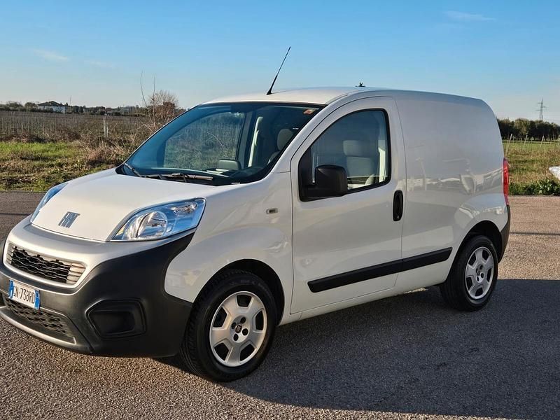 Usata Fiat Fiorino 95 CV (69 kW) 2022 Bianco Monovolume