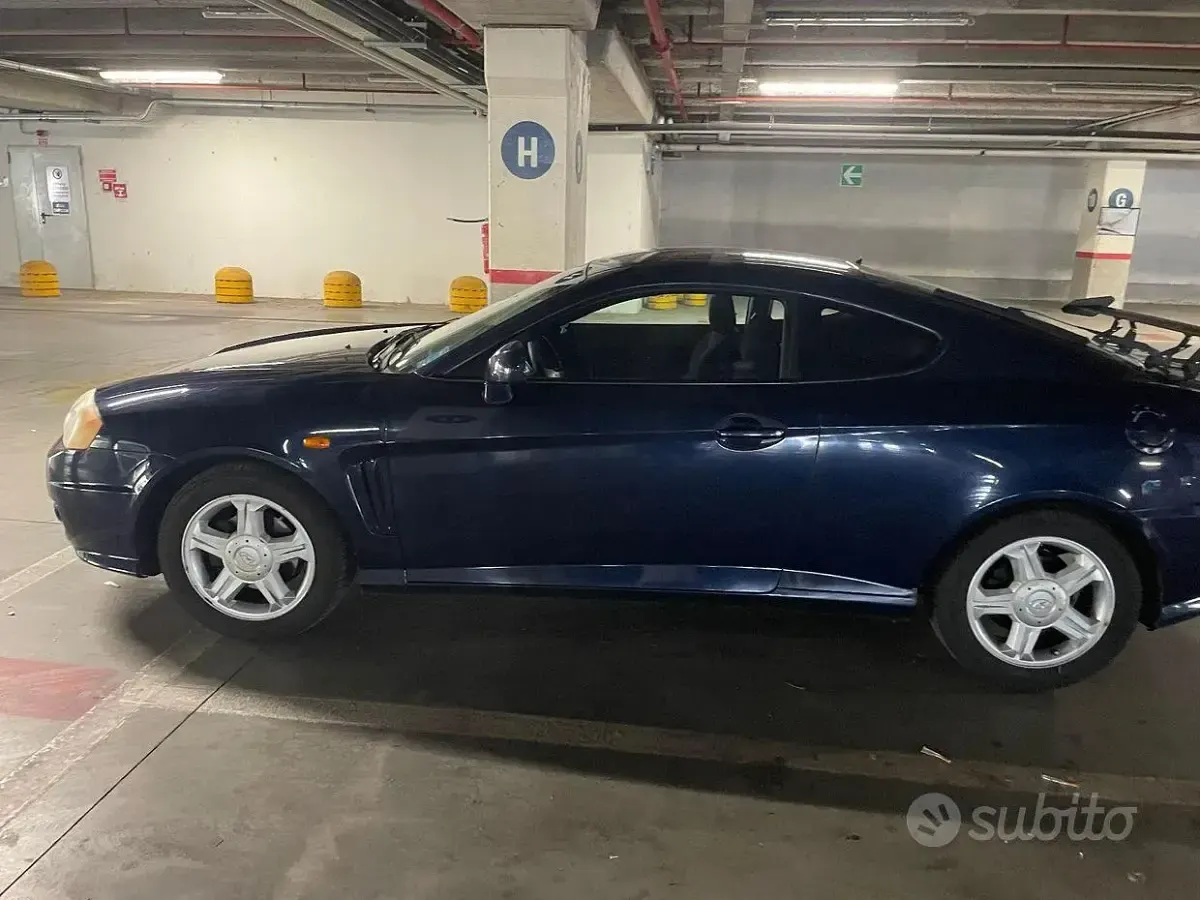 Usata Hyundai Coupé 105 CV (77 kW) 2003 Bluazzurro Coupé