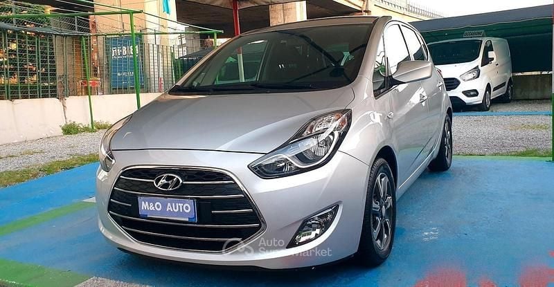Usata Hyundai i20 87 CV (63 kW) 2018 Grigio Monovolume