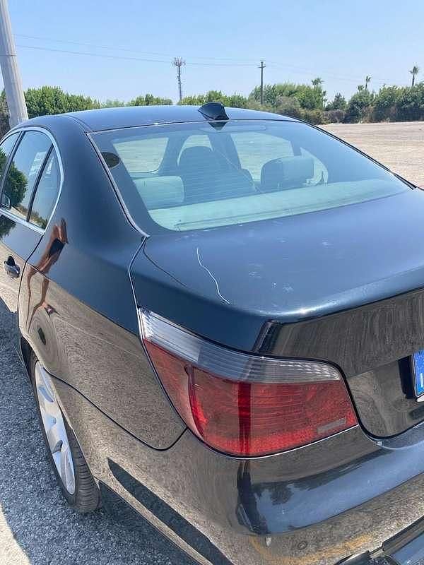 Usata BMW 520 Comfort Edition 163 CV (119 kW) 2005 Nero Berlina