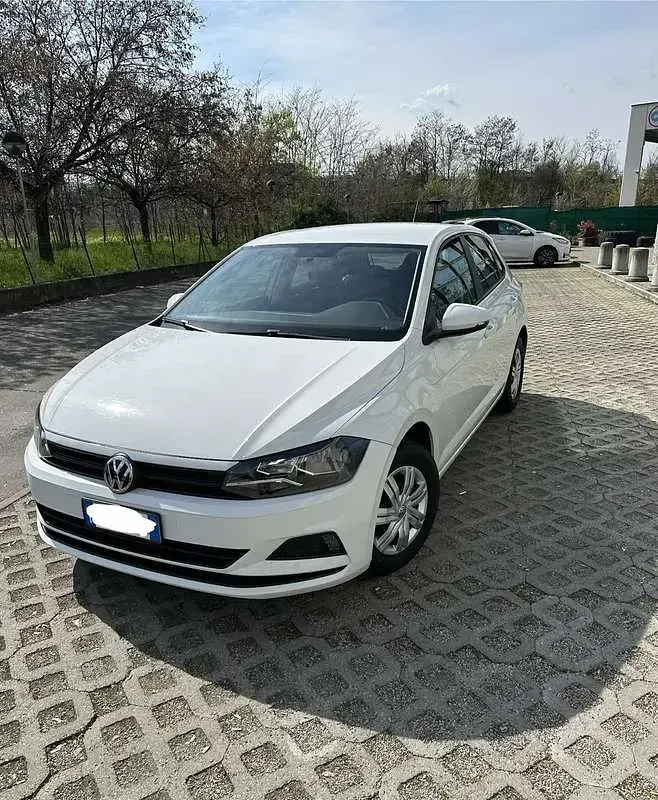 Usata VW Polo Trendline 75 CV (55 kW) 2019 Bianco Utilitaria