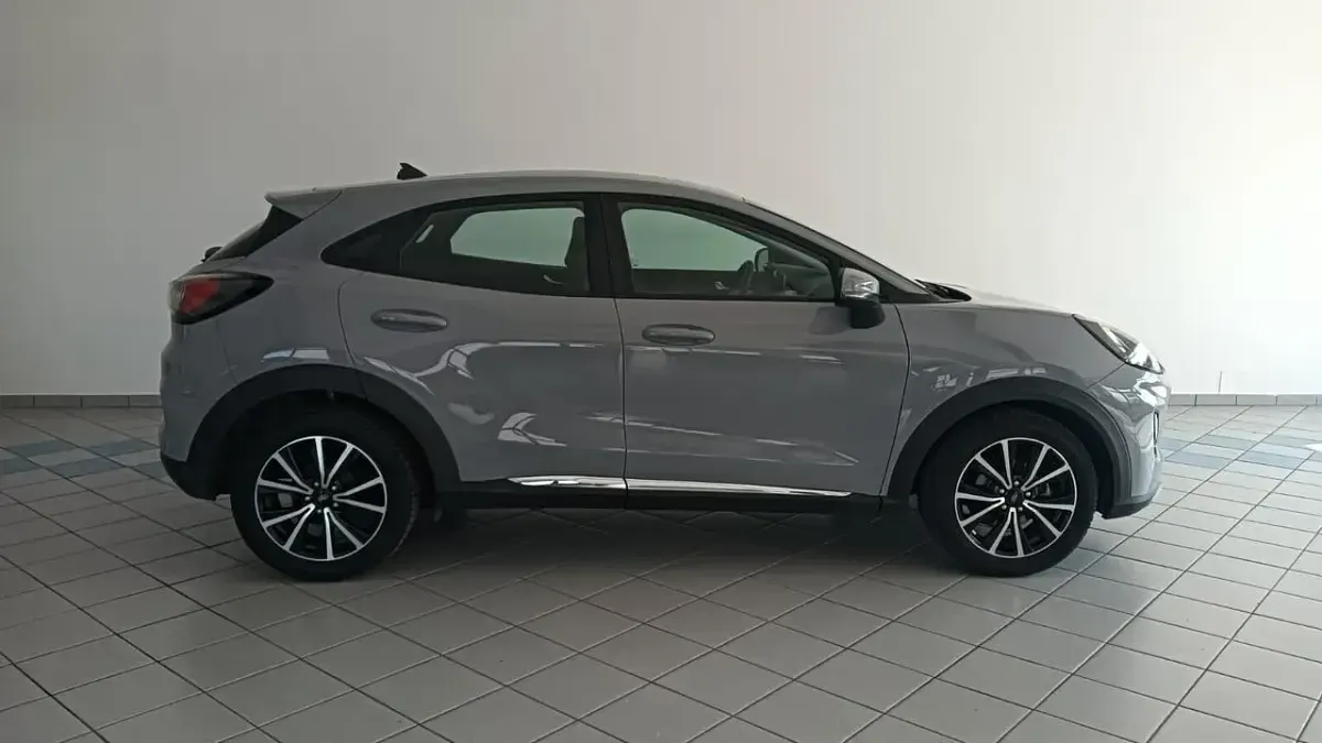 Usata Ford Puma Titanium 125 CV (91 kW) 2022 Grigio SUV