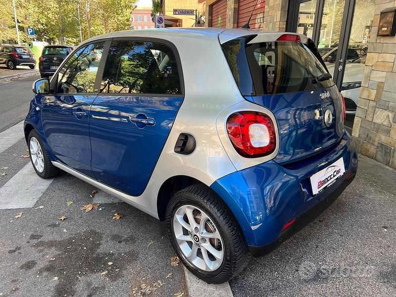 Usata Smart ForFour Passion 71 CV (52 kW) 2018 Blu Utilitaria