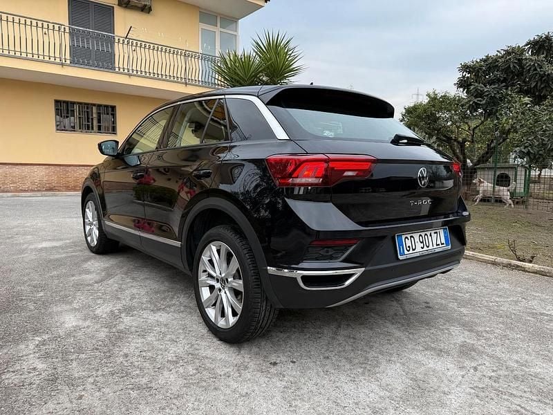 Usata VW T-Roc Advance 116 CV (85 kW) 2021 Nero SUV