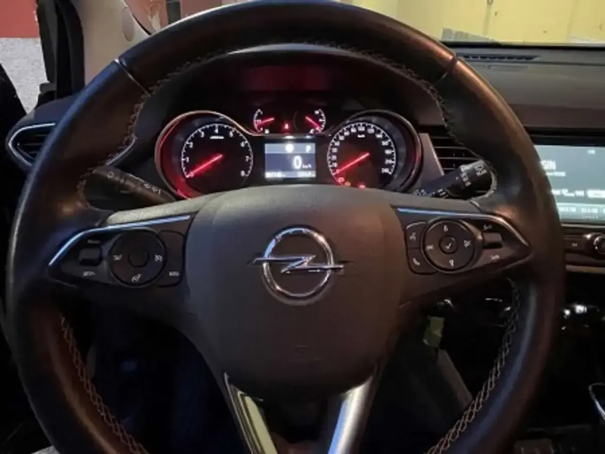 Usata Opel Corsa Edition 75 CV (55 kW) 2021 Arancione Utilitaria
