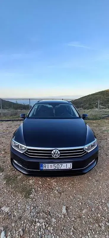 Usata VW Passat Comfortline 150 CV (110 kW) 2019 Station wagon
